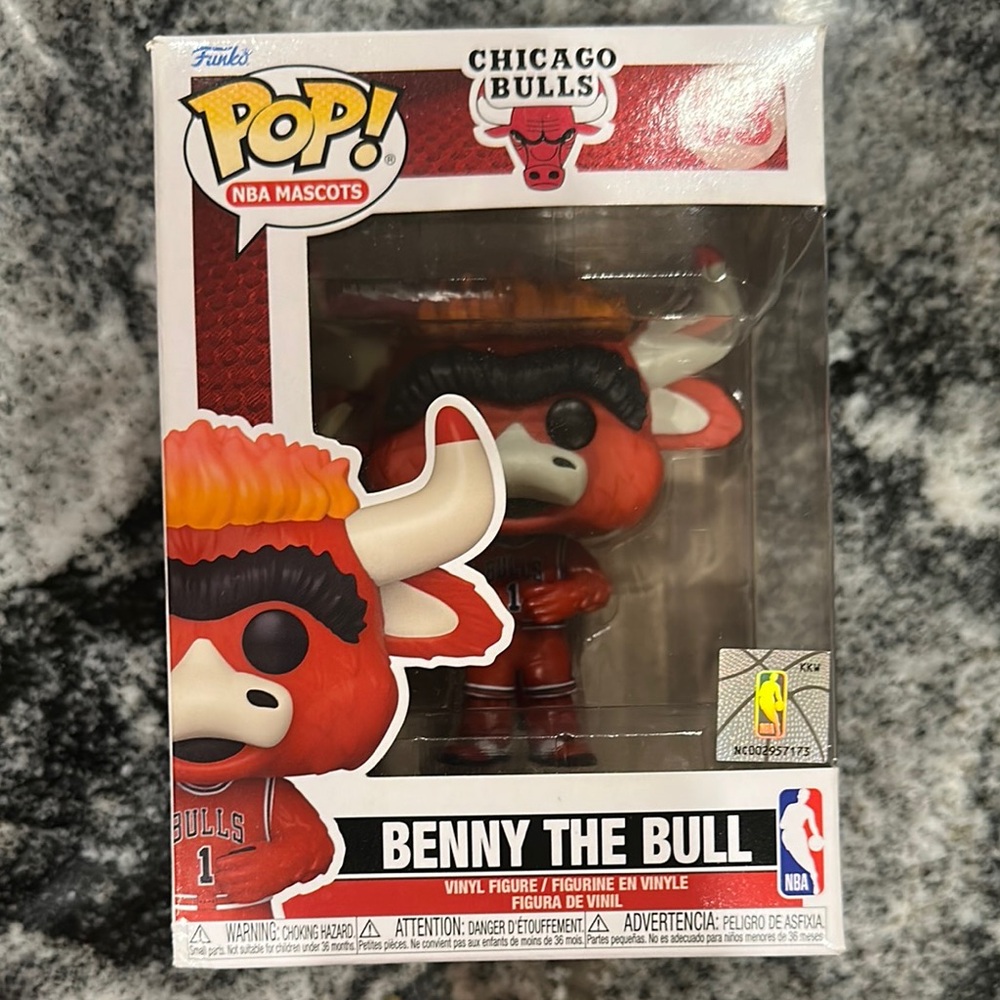 Chicago Bulls Benny the Bull Vinyl Figure